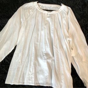 Old Navy white cotton top, XXL.